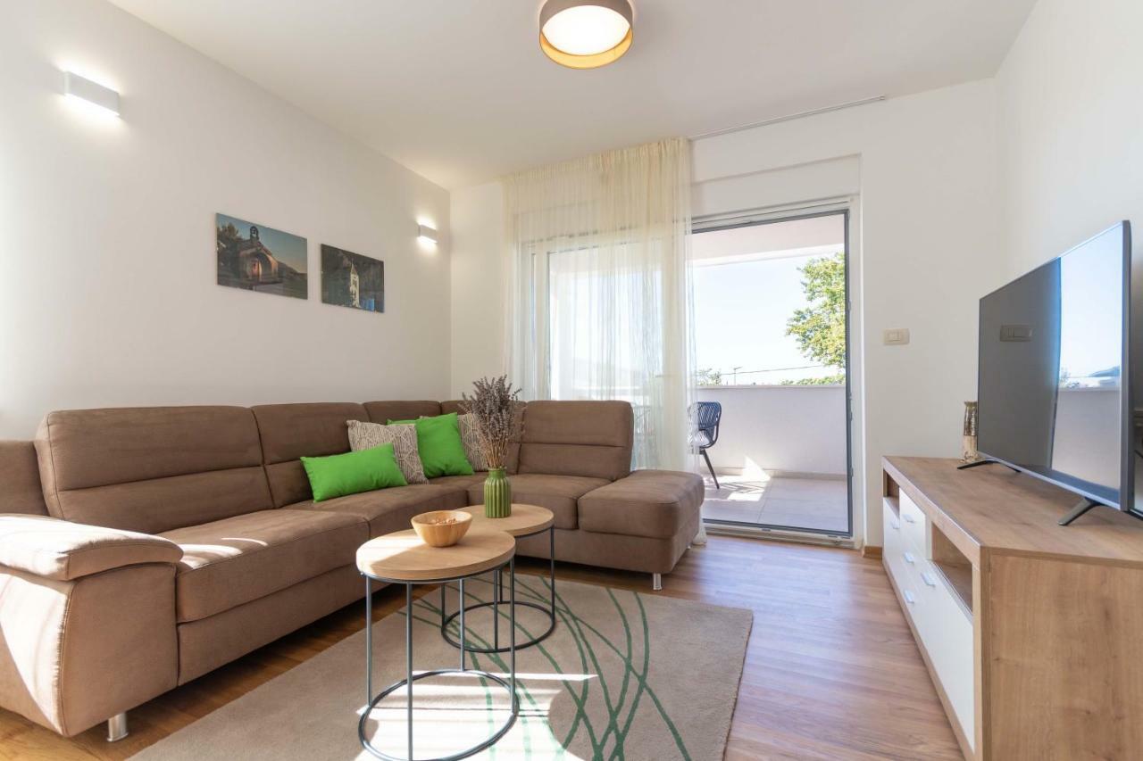Apartment House Ivan John Podstrana Exterior foto